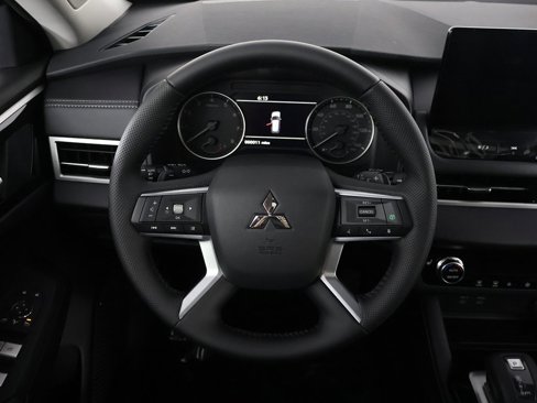 New 2025 Mitsubishi Outlander Trail Edition image 40