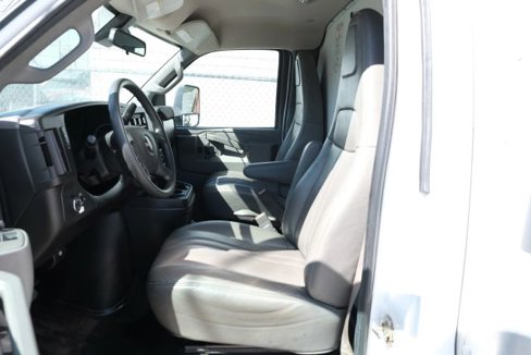 Used 2021 GMC Savana 3500 Extended w/ Power Convenience Package image 3