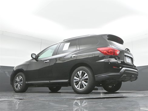 Used 2020 Nissan Pathfinder SV image 34