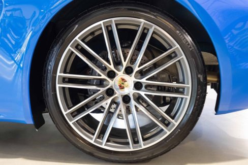 Used 2024 Porsche 718 Cayman image 23