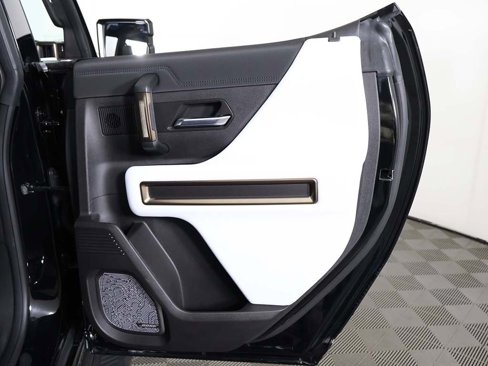 Used 2025 GMC Hummer EV 3X image 30