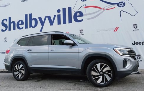 Used 2025 Volkswagen Atlas SE image 1