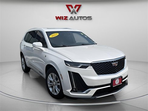 Used 2023 Cadillac XT6 Luxury image 3