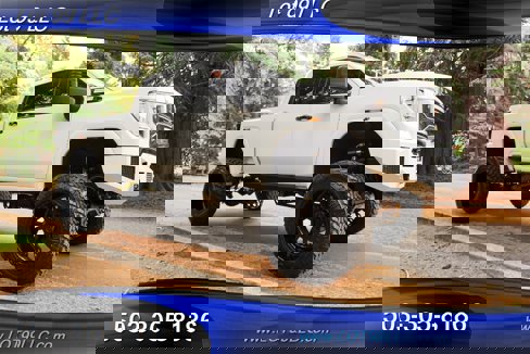 Used 2020 GMC Sierra 2500 AT4 w/ AT4 Premium Package image 7