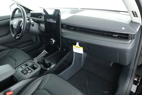Used 2025 Ford Mustang Mach-E Premium image 23