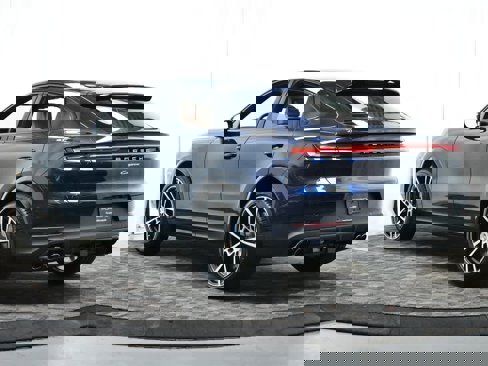 New 2025 Porsche Cayenne Coupe image 3