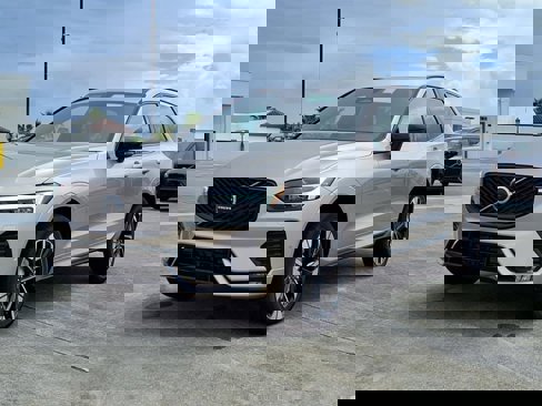 New 2026 Volvo XC60 B5 Plus w/ Protection Package Premier image 3