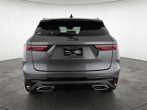 Certified 2024 Jaguar F-PACE R-Dynamic S image 7
