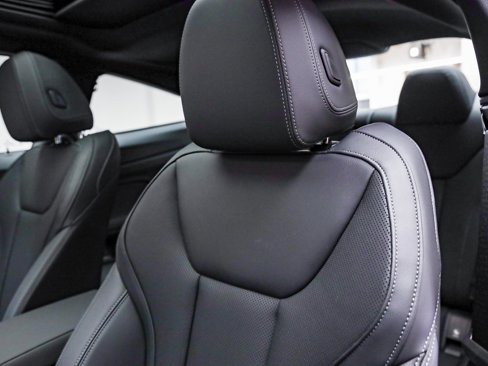 New 2026 BMW 430i Coupe w/ M Sport Package image 17
