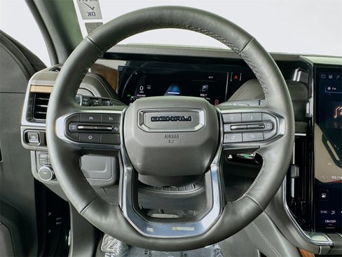 Used 2025 GMC Yukon XL Denali image 63
