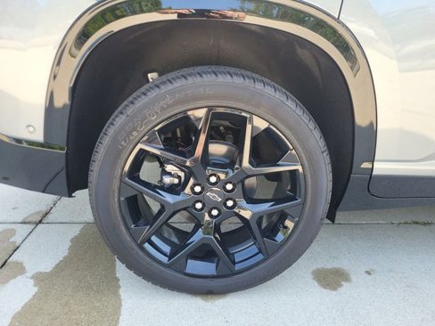 New 2026 Chevrolet Traverse RS image 33