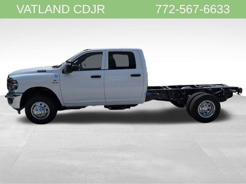 New 2026 RAM 3500 Tradesman image 4