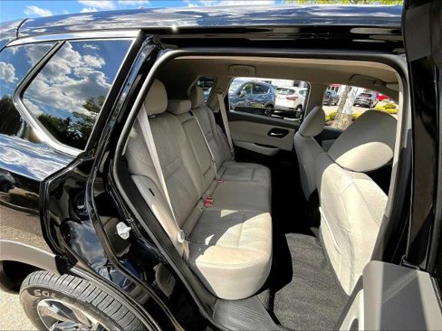 Certified 2025 Nissan Rogue SV image 16