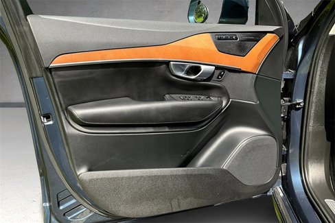 Certified 2024 Volvo XC90 B6 Plus w/ Protection Package Premier image 17