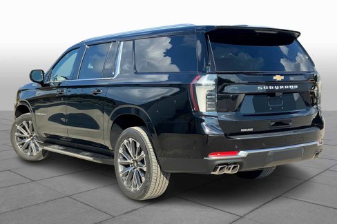New 2026 Chevrolet Suburban High Country w/ Sun And Tow Package image 12