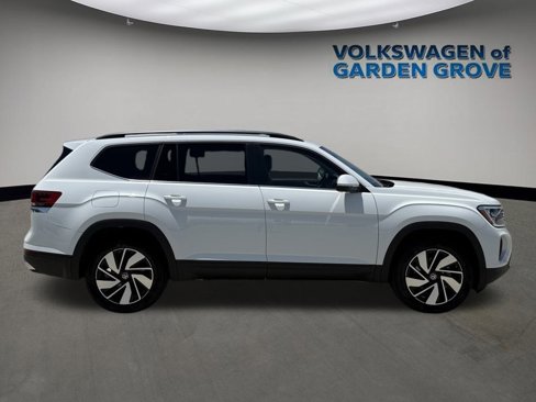 New 2025 Volkswagen Atlas SE image 12