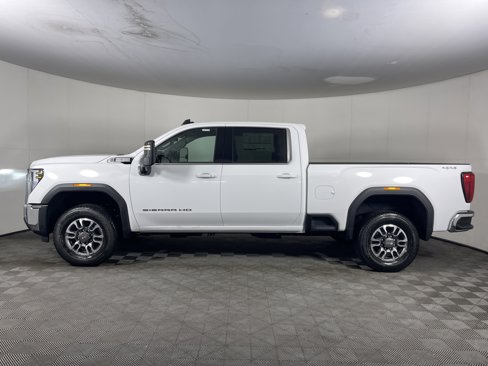 New 2026 GMC Sierra 2500 SLE w/ SLE Value Package; image 3