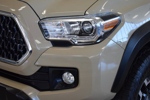 Used 2019 Toyota Tacoma TRD Off-Road w/ Technology Package image 9