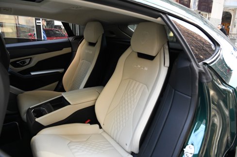Used 2024 Lamborghini Urus S image 12