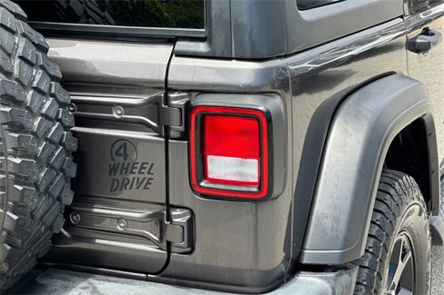 Used 2021 Jeep Wrangler Unlimited Sport image 32