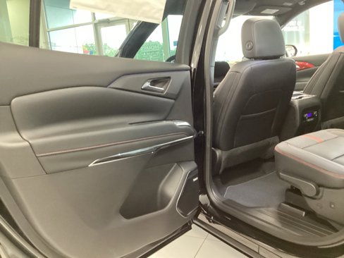 New 2026 Chevrolet Traverse RS image 37