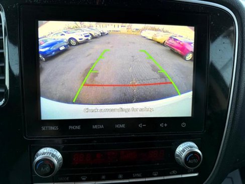 Used 2020 Mitsubishi Outlander SEL image 15
