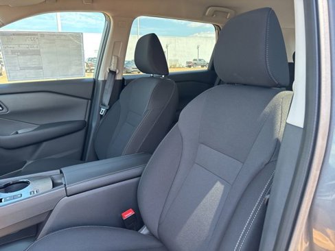 New 2026 Nissan Rogue S image 9