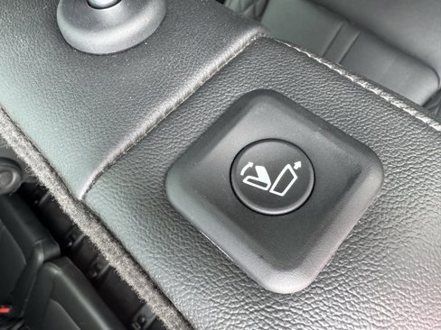 Used 2022 Kia Sorento SX Prestige image 33