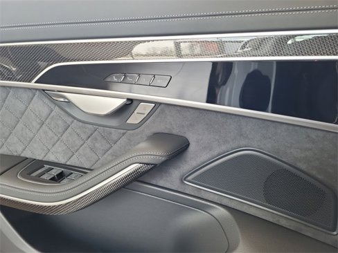 New 2025 Audi S8 image 15