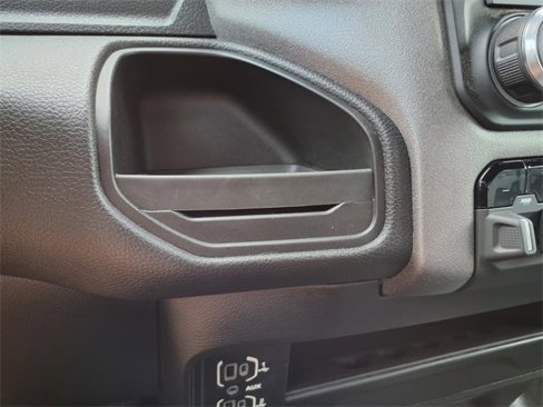 Used 2024 RAM 2500 Tradesman w/ Chrome Appearance Group image 23