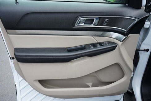 Used 2019 Ford Explorer XLT w/ Equipment Group 201A image 18
