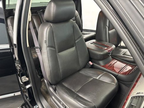 Used 2013 Cadillac Escalade EXT Luxury image 36