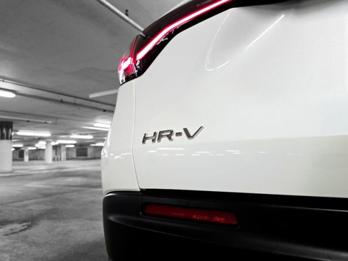 Certified 2024 Honda HR-V LX image 10