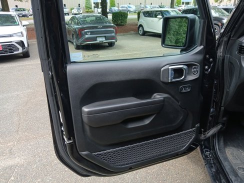 Used 2023 Jeep Wrangler Sport S image 11