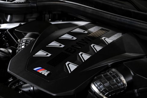 Used 2025 BMW X6 M60i w/ Executive Package image 55