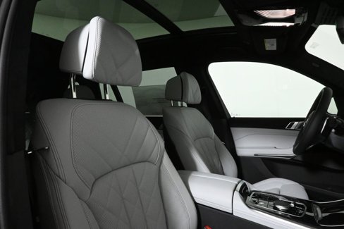 New 2026 BMW X7 xDrive40i w/ M Sport Package image 39