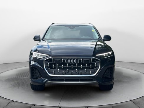 Certified 2025 Audi Q8 Premium Plus image 2
