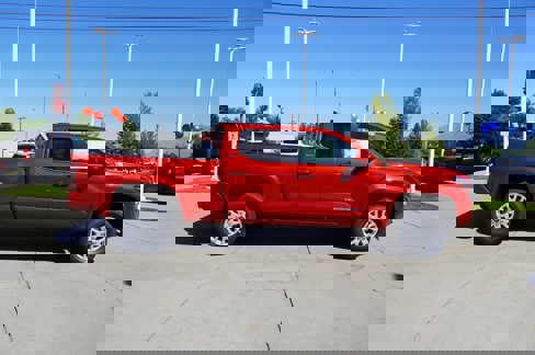 New 2025 Toyota Tacoma SR5 image 9