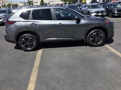 New 2025 Nissan Rogue SV image 6