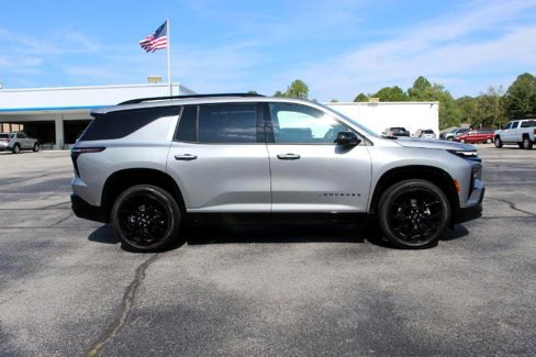 New 2026 Chevrolet Traverse RS image 3