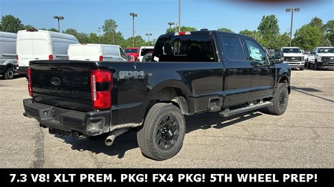 New 2025 Ford F350 XLT w/ Black Appearance Package image 31