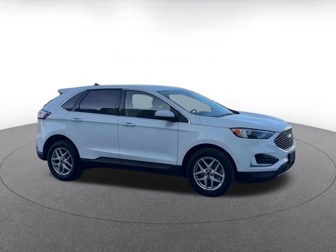 Used 2024 Ford Edge SEL image 2