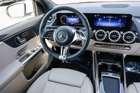 Certified 2025 Mercedes-Benz GLA 250 4MATIC image 14