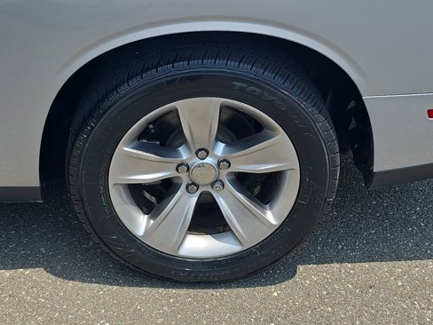 Used 2021 Dodge Challenger SXT image 37