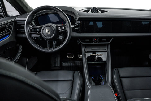 New 2025 Porsche Macan Turbo Electric image 14