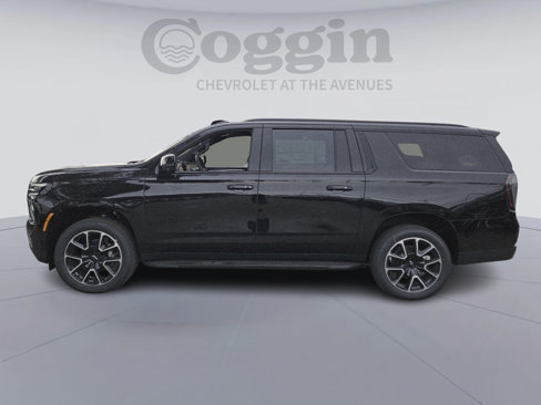 New 2026 Chevrolet Suburban RST image 3