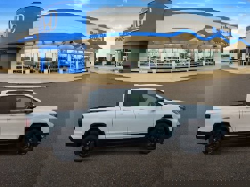New 2025 Honda Ridgeline Black Edition image 9