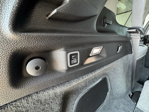 Used 2023 Jeep Grand Cherokee L Overland image 20