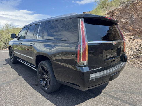 Used 2017 Cadillac Escalade ESV Premium Luxury image 6