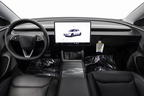 Used 2025 Tesla Model 3 Long Range image 16